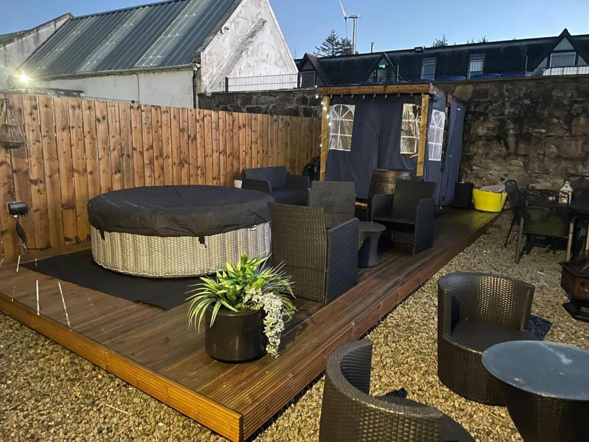 Rural Chapel Cottage Near Airport Bar & Hot Tub Aberdeen Exterior foto