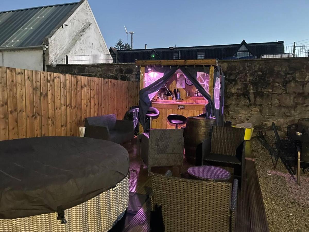 Rural Chapel Cottage Near Airport Bar & Hot Tub Aberdeen Exterior foto